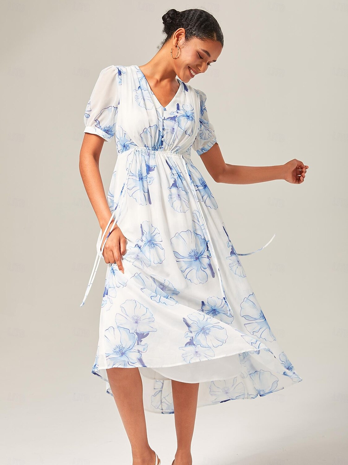 robe longue en mousseline délavée à fleurs bleues de 2025 ? $82.99 –P6