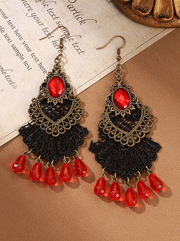 Boucles d'oreilles pendantes gothiques vintage en alliage pour femmes avec pierre noire et perles rouges, bijoux fantaisie pour fête d'Halloween pour style punk rétro de 2025 ? $9.99 –P6