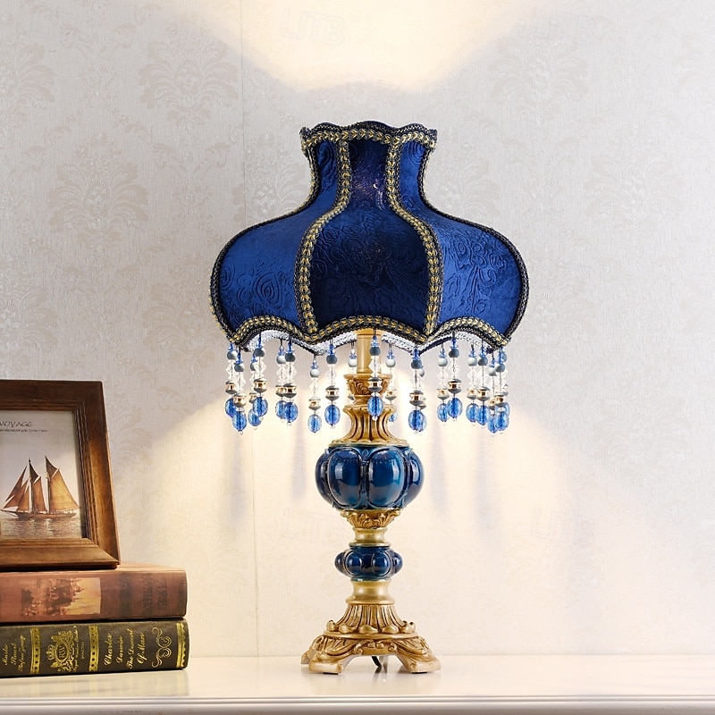 Lampe de table à LED moderne, lampe de chevet blanc chaud, applicable au salon, à la chambre à coucher, au bureau, à la table de chevet et à la bibliothèque de 2025 ? $212.39 –P11