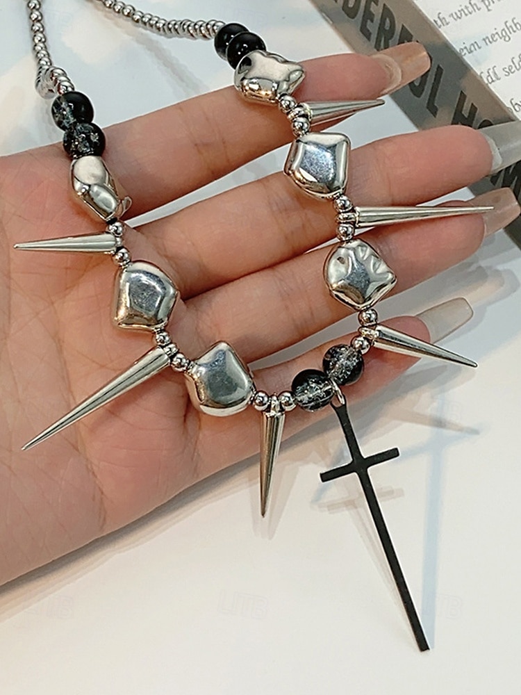 Collana multistrato con perle, rose e crocifisso gotico da donna - collana multifilo vintage per feste di Halloween e occasioni vintage del 2025 a $11.99 –P9