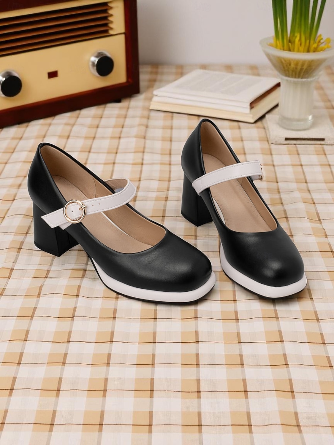 Tacones Mary Jane mod de los años 50 para mujer: zapatos retro de tacón grueso con punta redonda en azul y blanco con correa para atuendos vintage, fiestas de té o uso diario. 2026 - $54.99 –P3