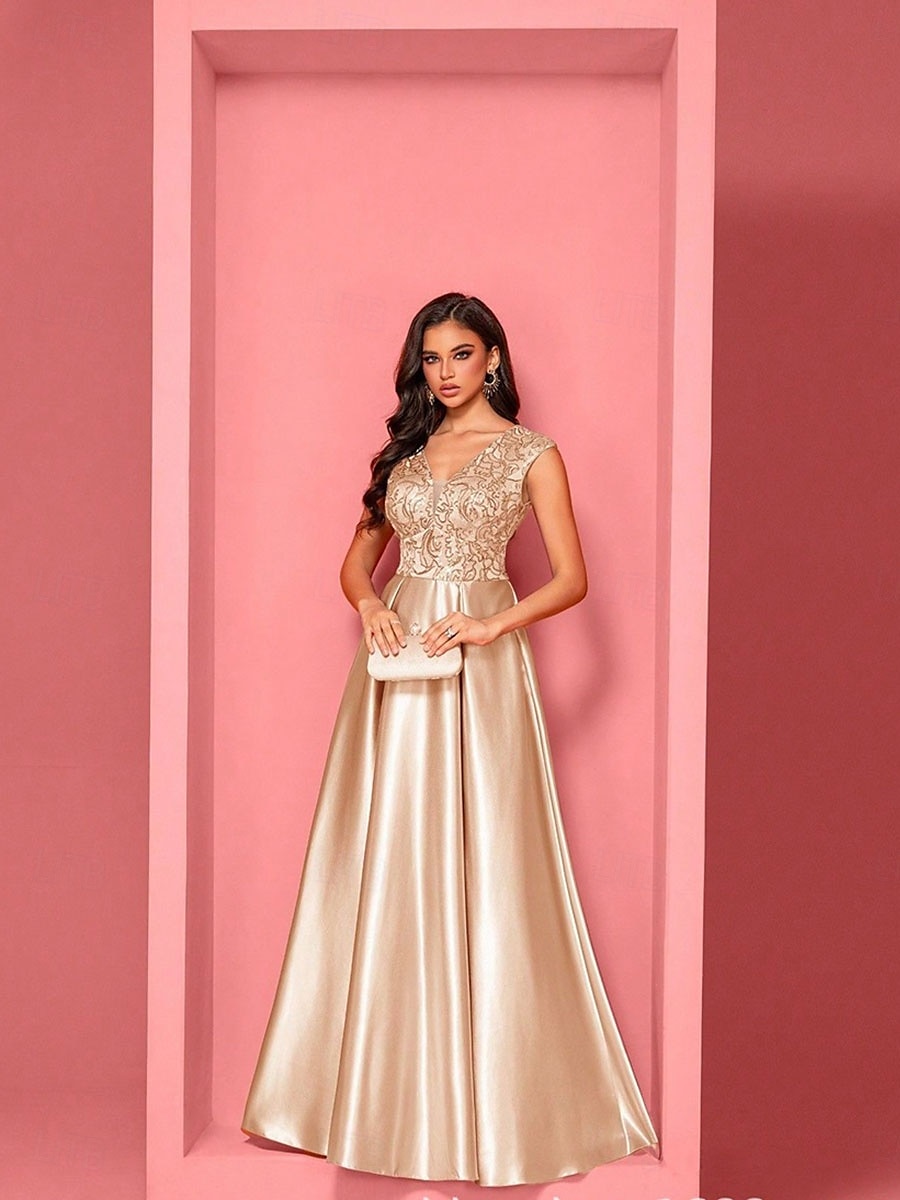 A-Linje Quinceanera Klänningar Elegant Klänning Formell Bröllop Golvlängd Ärmös V-Hals Polyester med Veck 2025 - $109.99 –P6