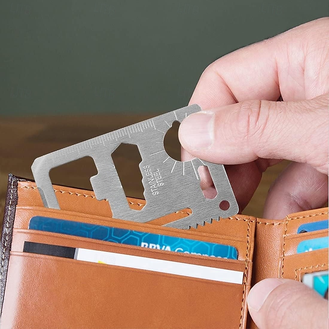 Pacote com 1 peça 11 em 1 cartão de crédito multiferramenta - carteira multiferramenta ferramenta tática de sobrevivência com faca, abridor de garrafas e muito mais - presente de pai para homens de 2025 por $4.99 –P6
