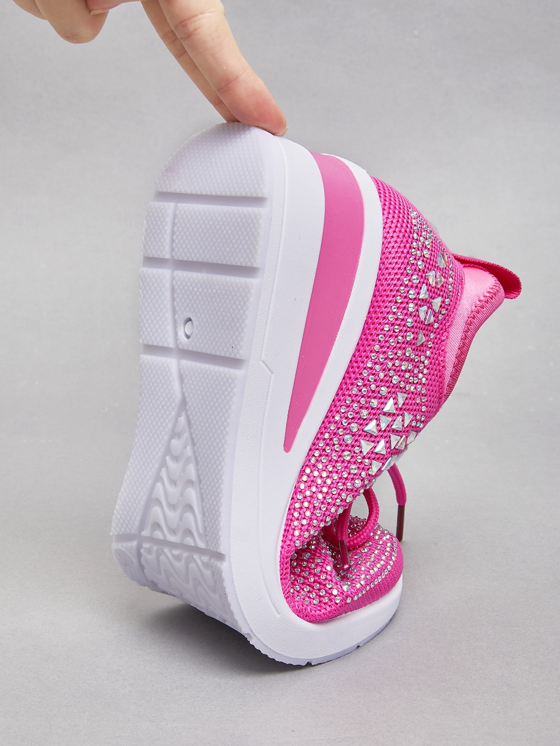Baskets compensées Flyknit roses pour femmes avec détails en strass – Chaussures de sport légères et respirantes pour une tenue décontractée et la marche de 2025 ? $29.99 –P3