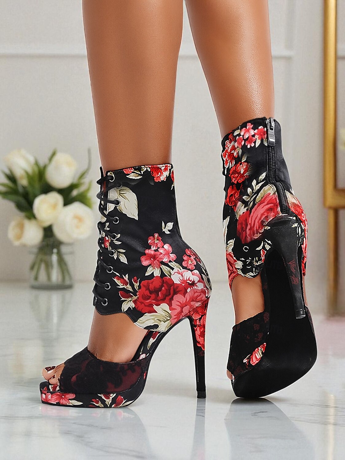 Bottes de danse florales pour femmes - Chaussures de danse latine professionnelles à talons hauts et bout ouvert en satin avec imprimé rose élégant, idéales pour la salsa, le tango et les spectacles de 2025 ? $64.99 –P10
