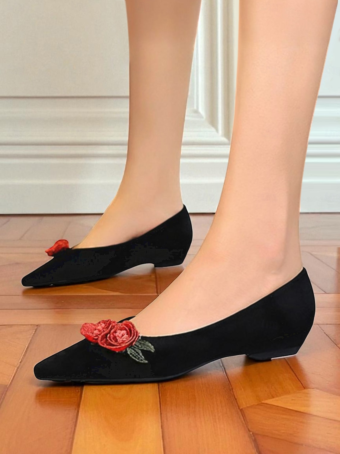 Bailarinas de ante burdeos para mujer: diseño de rosas bordadas con flores, elegantes zapatos sin cordones con punta puntiaguda para salidas informales, fiestas en el jardín y citas románticas. 2025 - $46.99 –P1