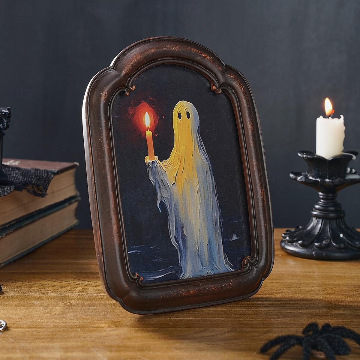 Halloween Resin Photo Frame Decor, Black and Brown Ghost Holding Candle Design, Round and Square Shapes for Home, Bedroom, Study, and Office Desktop Halloween Photo Display 2025 - $17.49 –P7