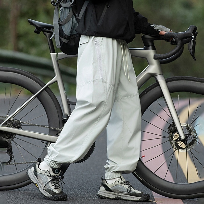 Herren Cargohosen Wanderhosen Jogginghose Regenhose zum Wandern Winter Außen Normale Passform Wasserdicht Winddicht Unterteile Kordelzug Tasche Elastischer Bund Dunkelgrau Schwarz Camping / Wandern 2025 - $51.99 –P12