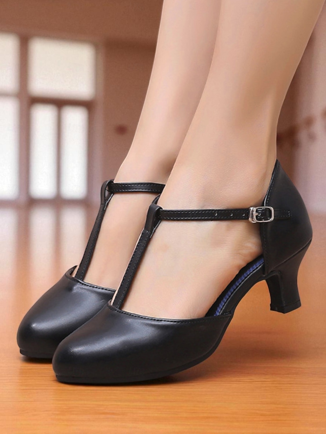 Zapatos de baile negros con tira en T para mujer: cómodos tacones de salón latino con punta cerrada y hebilla ajustable, zapatos de rendimiento profesional para salsa, tango y sesiones de práctica. 2025 - $32.99 –P5