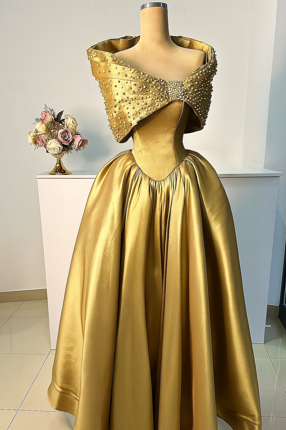 А-силуэт В пол Вышивка бисером Вечернее платье Платье матери невесты Вечернее платье С пышной юбкой Торжественное платье Элегантный стиль Блестящая С короткими рукавами С открытыми плечами 2026 - $197.99 –P6