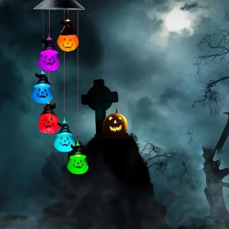 Carillon solare a vento di Halloween con sette colori cangianti, luce da balcone a forma di teschio di zucca, luce da appendere, impermeabile, per esterni, giardino, casa, festa di Halloween, del 2025 a $19.99 –P4