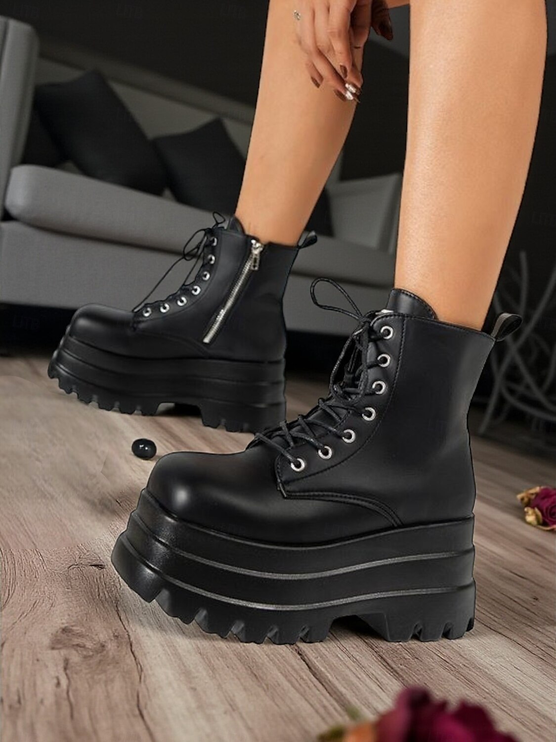 Bottines à plateforme pour femmes à imprimé chauve-souris d'Halloween – Bottines de combat à talons épais et lacets de style gothique punk pour fêtes, cosplay et soirées de 2025 ? $54.99 –P5