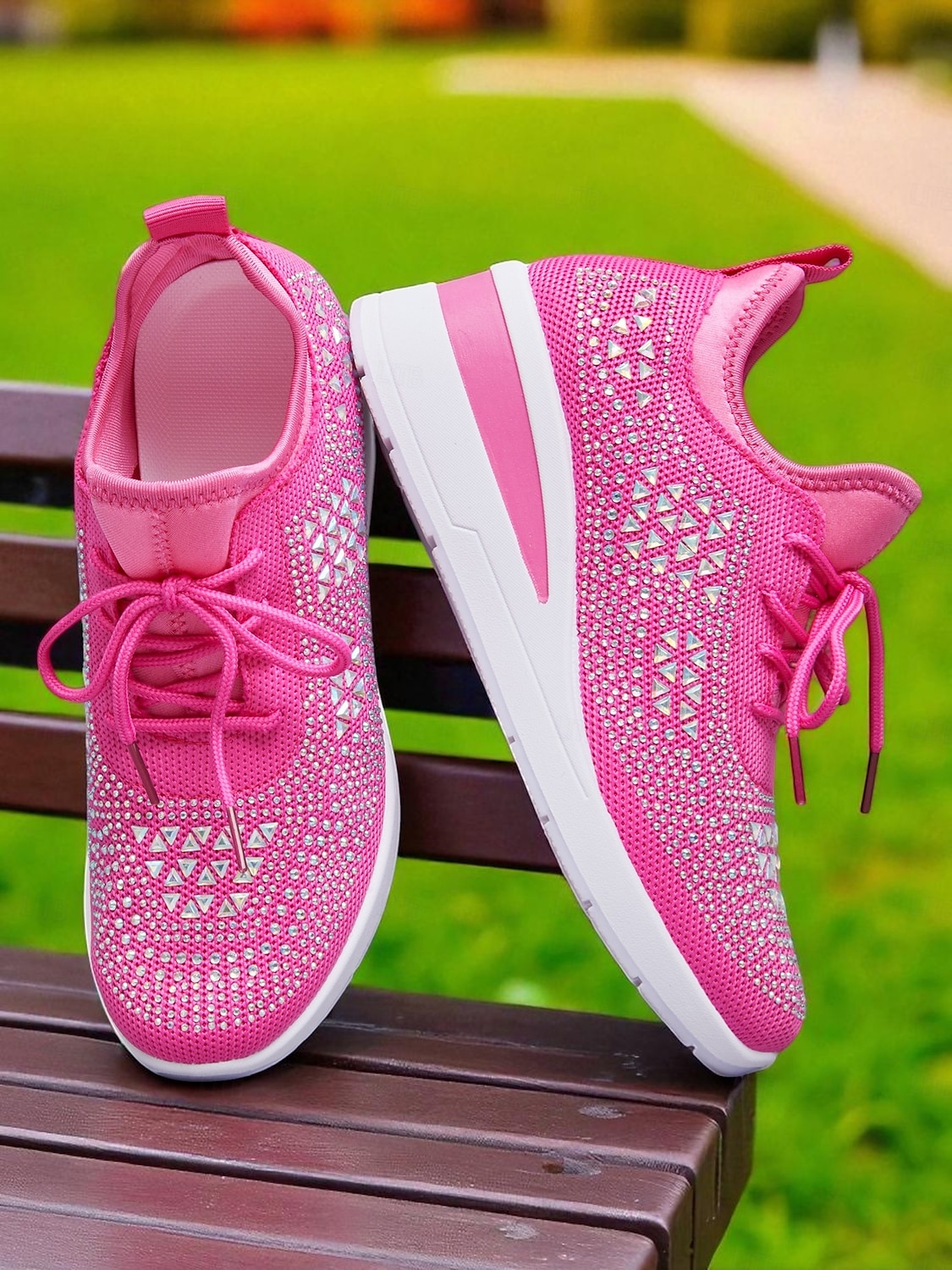 Baskets compensées Flyknit roses pour femmes avec détails en strass – Chaussures de sport légères et respirantes pour une tenue décontractée et la marche de 2025 ? $29.99 –P6