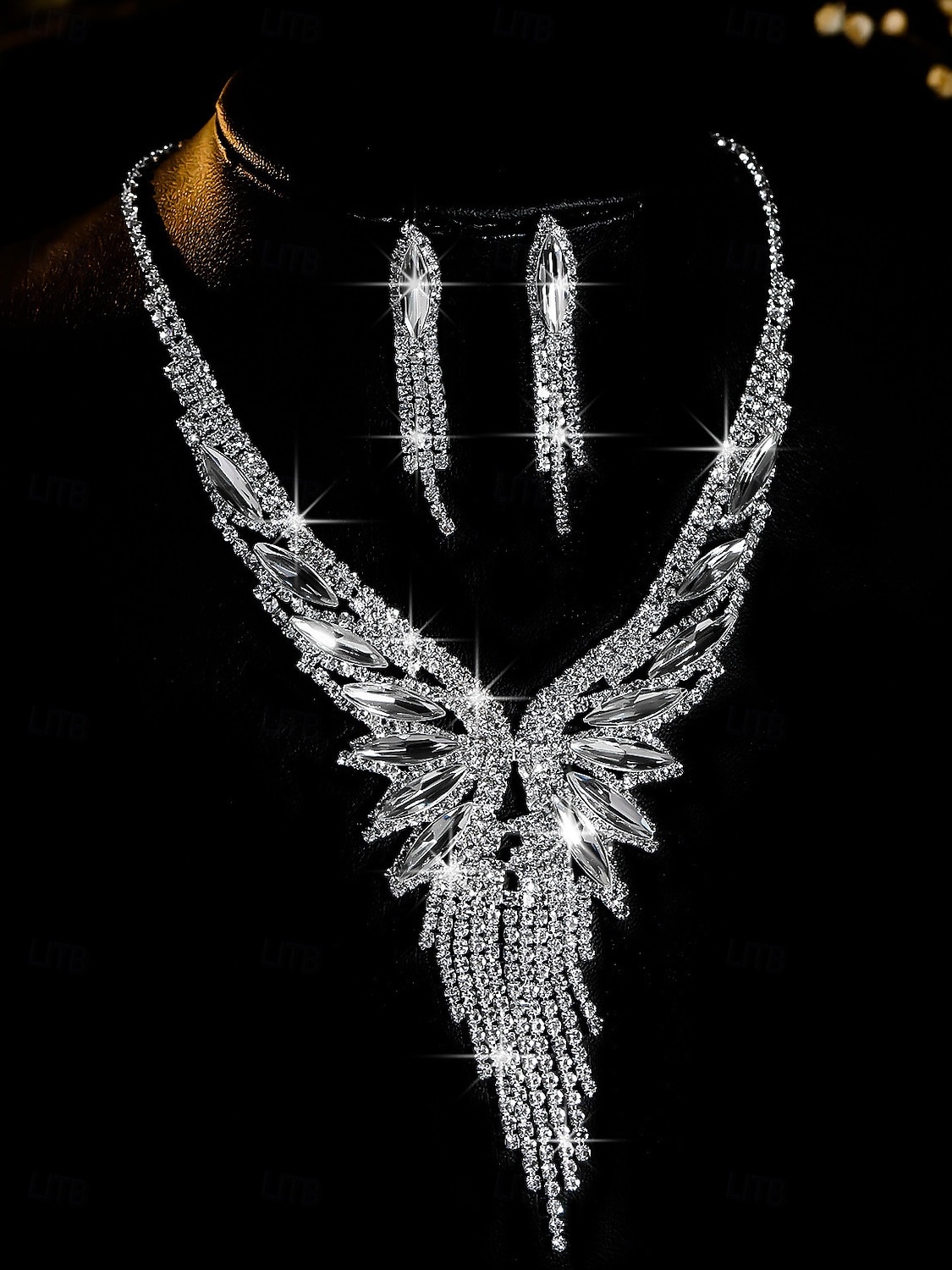 Set di gioielli di lusso in cristallo da donna: collana placcata in argento e orecchini pendenti con accenti di pietre preziose verdi, eleganti accessori per cocktail e feste serali del 2025 a $14.99 –P6