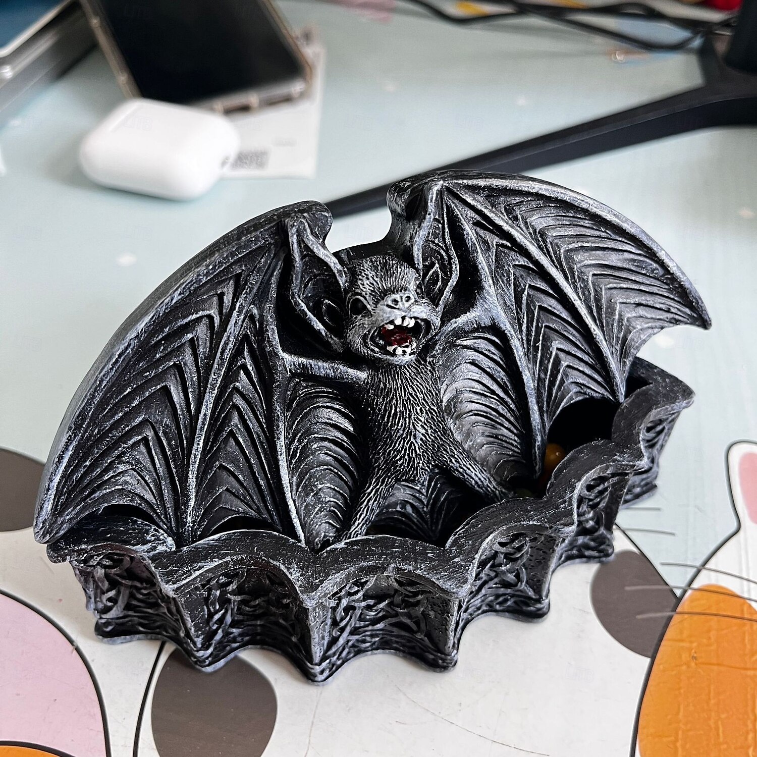 Halloween Bat Resin Storage Box, Gothic Style Bat Sculpture Container, Decorative Resin Box for Home, Party, Desk Decor 2025 - $20.99 –P2