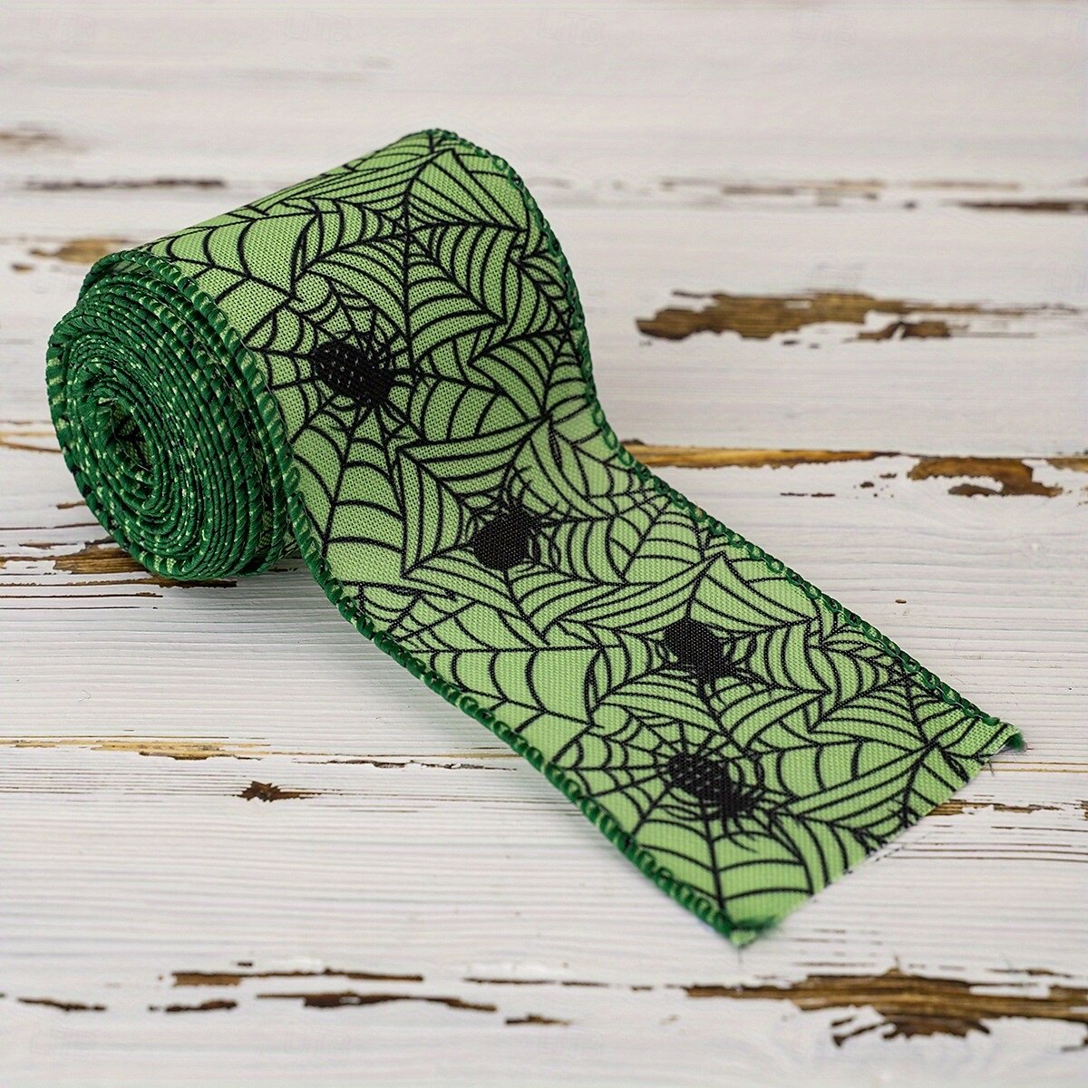 Nastro con bordo rinforzato per Halloween, 4 rotoli, nastro stampato a forma di pipistrello, ragno, zucca, gambe di strega, cappello, pois, nastri in grosgrain per Halloween, ghirlanda per la casa, del 2025 a $9.49 –P1