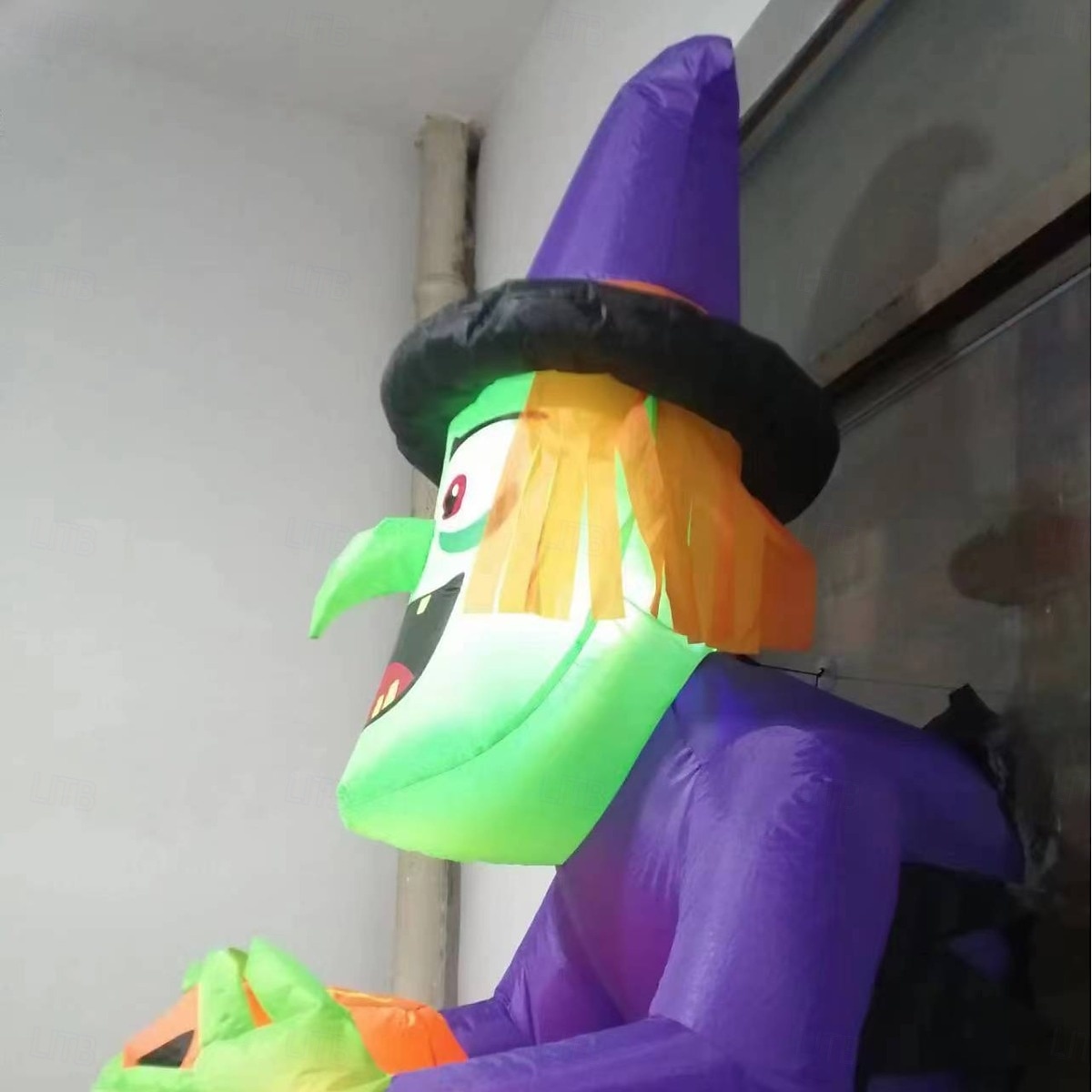 1 Pc Halloween with lights, climbing windows, holding pumpkins, witches, inflatable models, attic display windows, walls, indoor and outdoor parties, festive atmosphere lights 2025 - $47.99 –P5