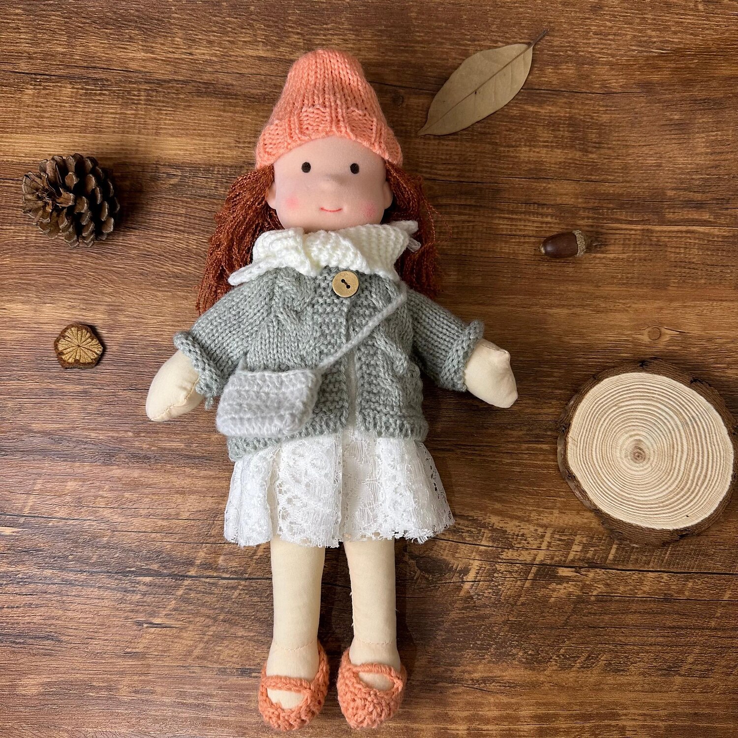 Poupée Waldorf en coton, poupée d'artiste, mini-poupée à habiller faite à la main, emballage cadeau d'Halloween, bénédiction pour cadeaux de Noël de 2025 ? $46.99 –P3