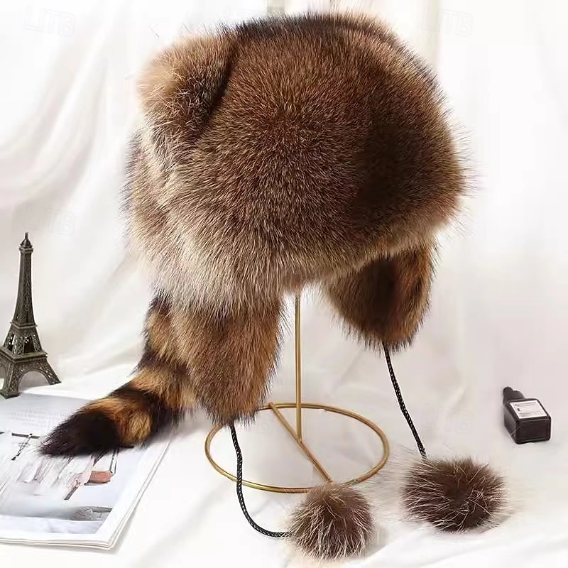Bonnet en peluche marron de Noël avec queue de raton laveur pour adultes, doté d'un design classique avec des cache-oreilles et une queue, parfait pour les activités de plein air hivernales de 2025 ? $17.49 –P4