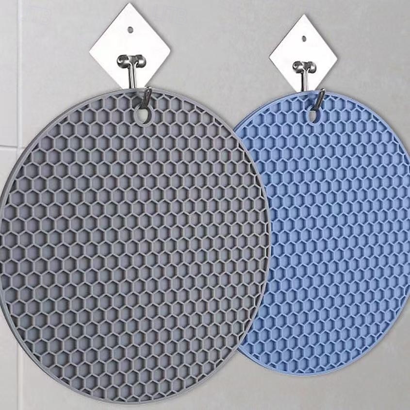 10 tappetini rotondi multifunzionali in silicone resistenti al calore, sottobicchieri e sottopentola antiscivolo, protezioni per tavolo per cucina, sala da pranzo, picnic, colori casuali del 2025 a $13.99 –P6