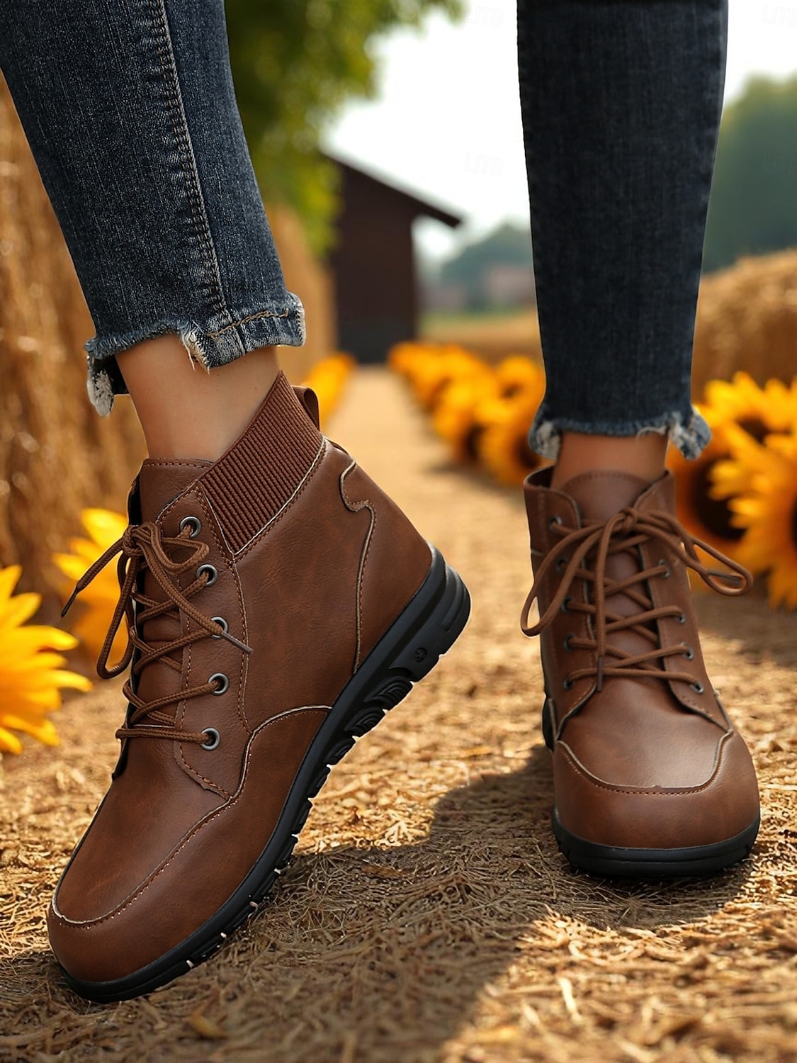 Bottines à lacets pour femmes avec col côtelé – des chaussures d'extérieur élégantes pour les visites à la ferme, les champs de tournesols et les promenades d'automne de 2025 ? $26.99 –P6