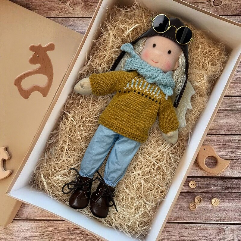 Poupée Waldorf faite à la main, bébé fille avec ensembles de vêtements - poupée en peluche douce de 11,8 pouces pour les tout-petits, cadeau de Noël idéal pour les enfants de 2025 ? $32.99 –P1