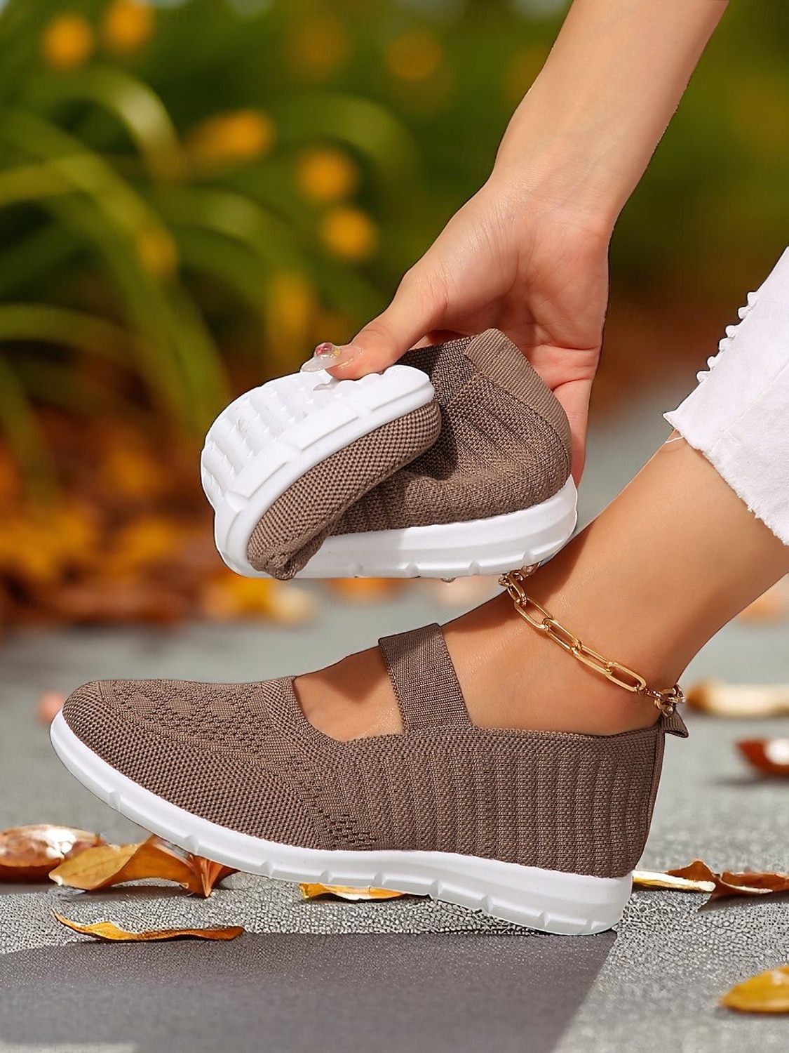 Sneakers Mary Jane Flyknit da donna: scarpe da passeggio leggere con cinturino elastico per viaggi, palestra e weekend del 2026 a $24.99 –P2