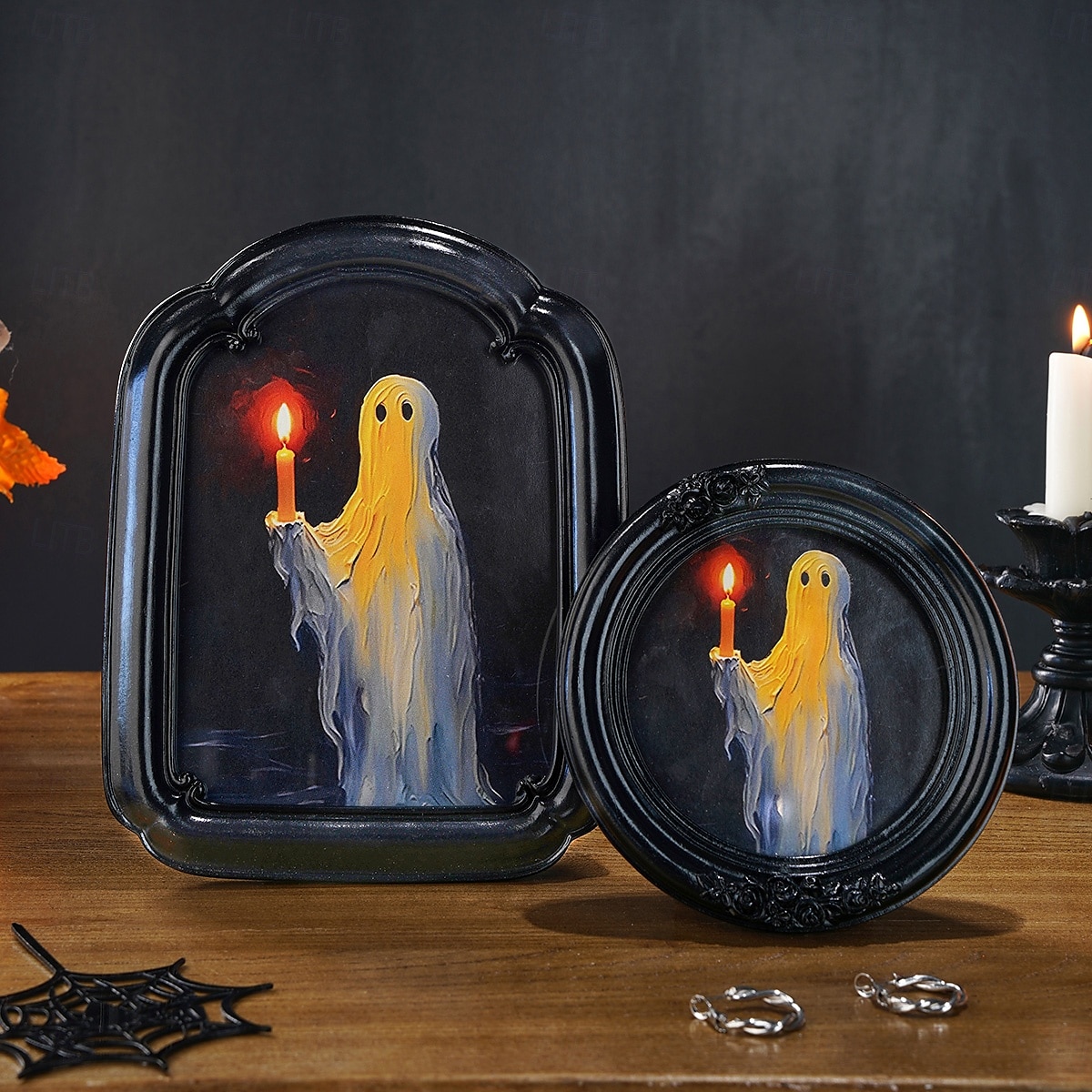 Halloween Resin Photo Frame Decor, Black and Brown Ghost Holding Candle Design, Round and Square Shapes for Home, Bedroom, Study, and Office Desktop Halloween Photo Display 2025 - $17.49 –P8