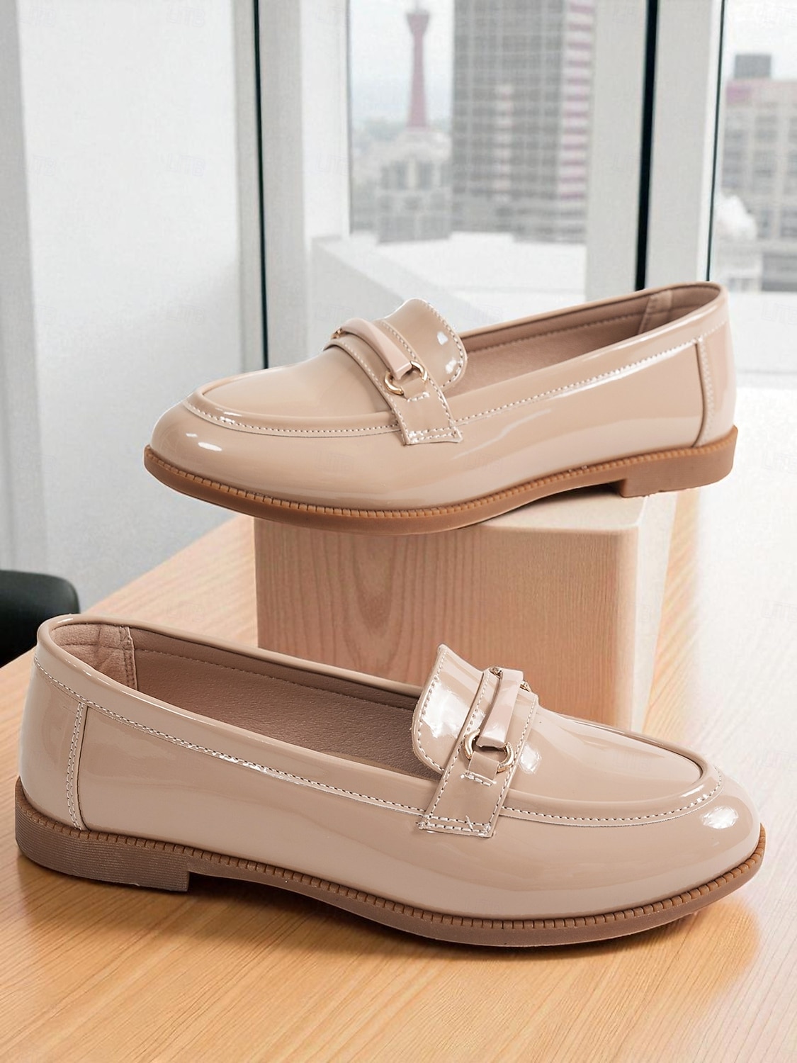 Damen nude Lackleder Penny Loafers mit Schnallen-Details - Elegante Slipper Flats für Damen klassisch Prep-Stil Büroschuhe für tägliche Arbeit Schule und Freizeitaktivitäten 2026 - $32.99 –P2