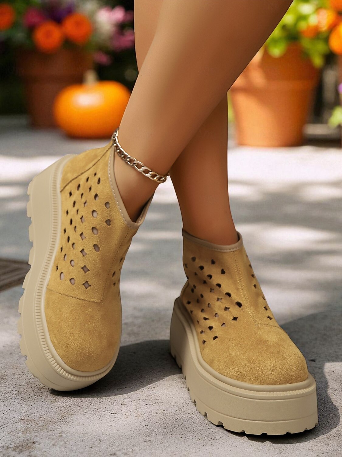 Femmes Bottes Quotidien Bottines Plateau Compensé Bout Rond Occasionnel Faux daim Fermeture éclair Chameau Beige de 2025 ? $26.99 –P4