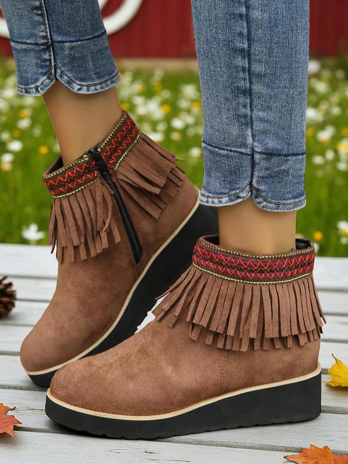 Femmes Bottes Quotidien Broderie Bottines Gland Broderie Compensé Bout Rond Vacances ancien Occasionnel Faux daim Fermeture éclair Noir Bleu Marron de 2025 ? $32.99 –P5