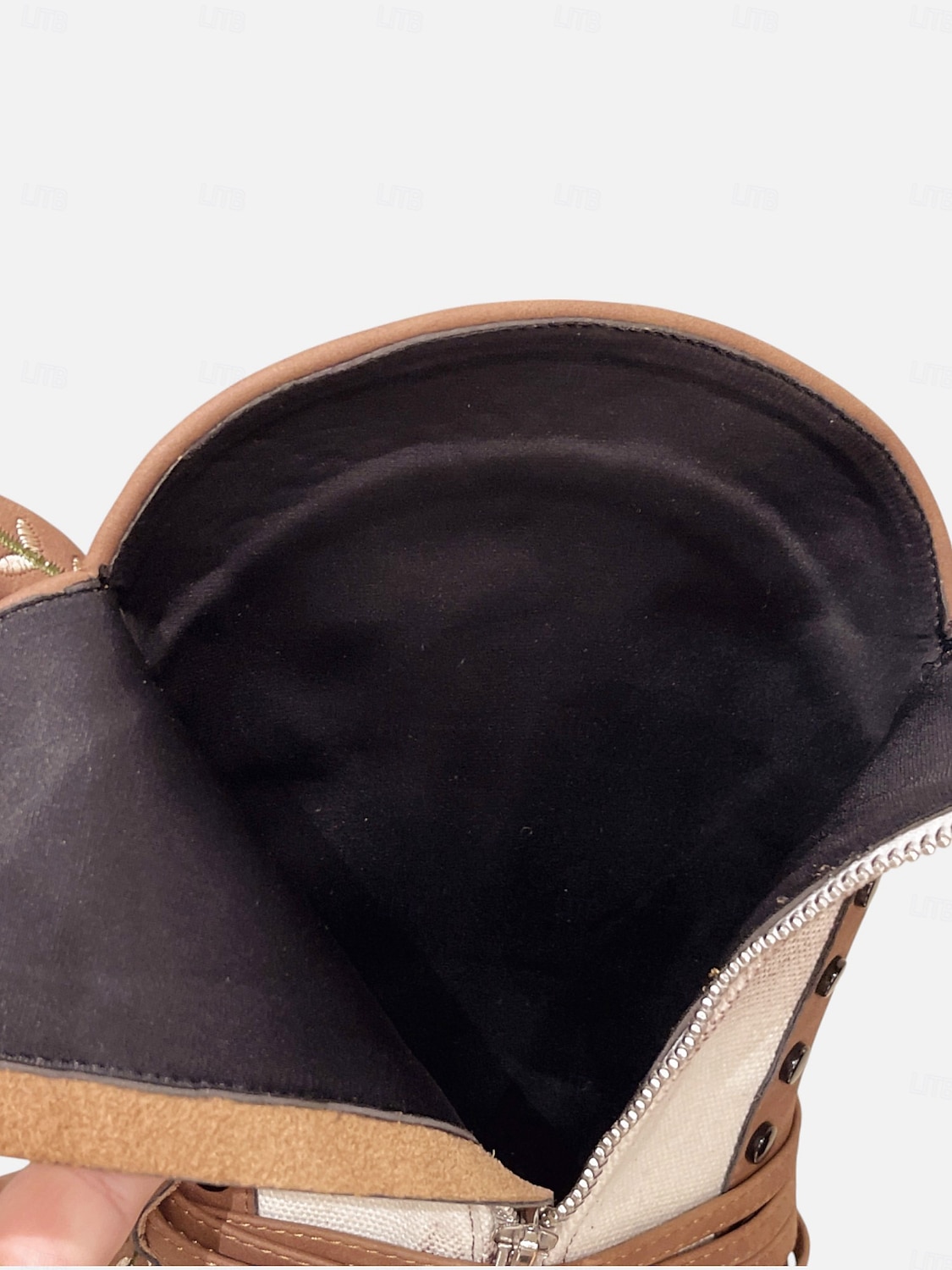 Bottes western brodées pour femmes avec franges et pompons – bottes bohème chic pour le travail à la ferme et les sorties décontractées de 2025 ? $46.99 –P4