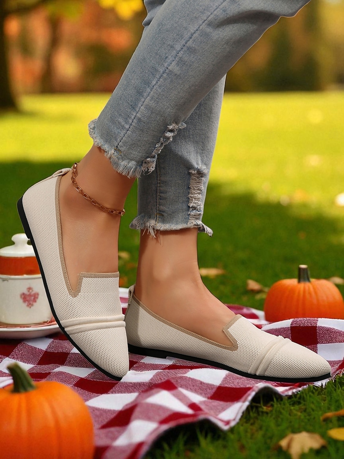Ballerines Flyknit beiges pour femmes à bout pointu – des ballerines légères et décontractées à enfiler pour les pique-niques d'automne, les champs de citrouilles et les cafés du week-end de 2025 ? $18.99 –P4