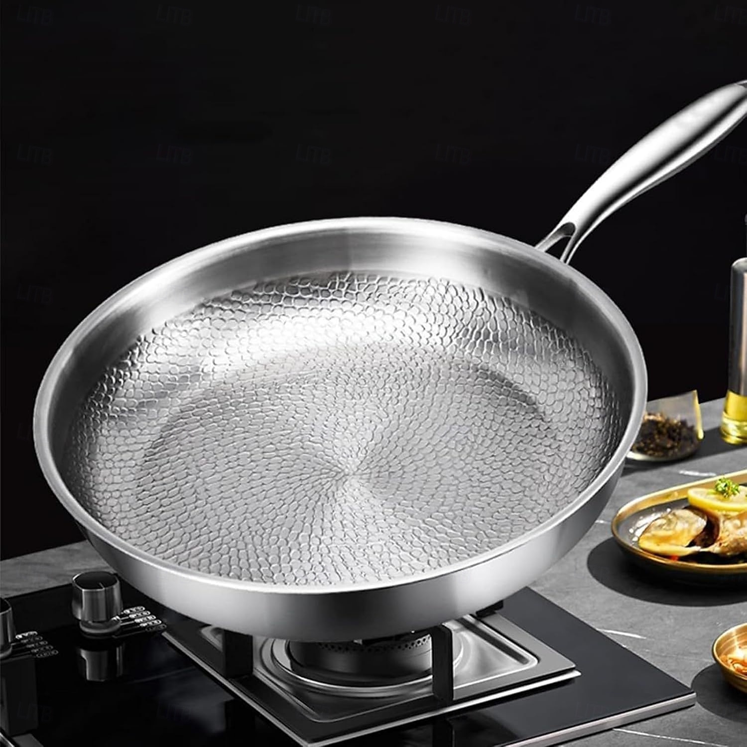 padella martellata in titanio pro con coperchio, padelle antiaderenti multifunzionali ultra resistenti e antigraffio per cucinare in cucina del 2025 a $67.99 –P8