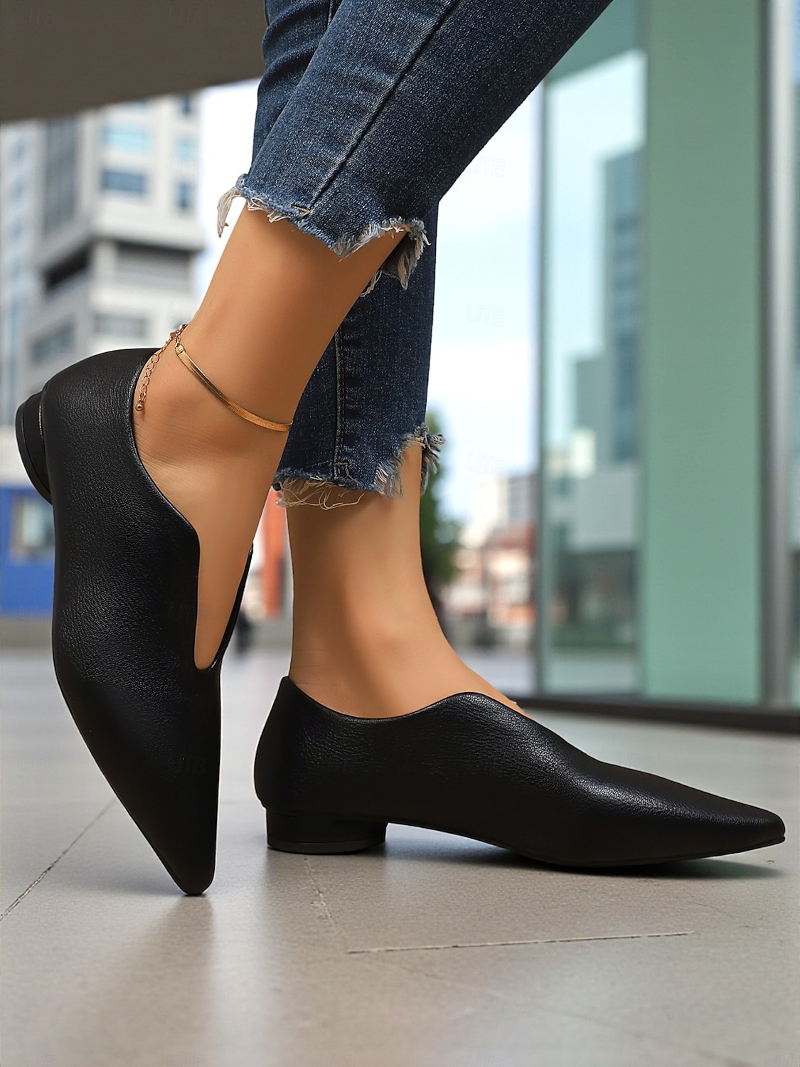 ballerines à bout pointu en similicuir marron pour femmes – mocassins minimalistes à enfiler en V, tenues de bureau élégantes et décontractées au quotidien de 2025 ? $26.99 –P6