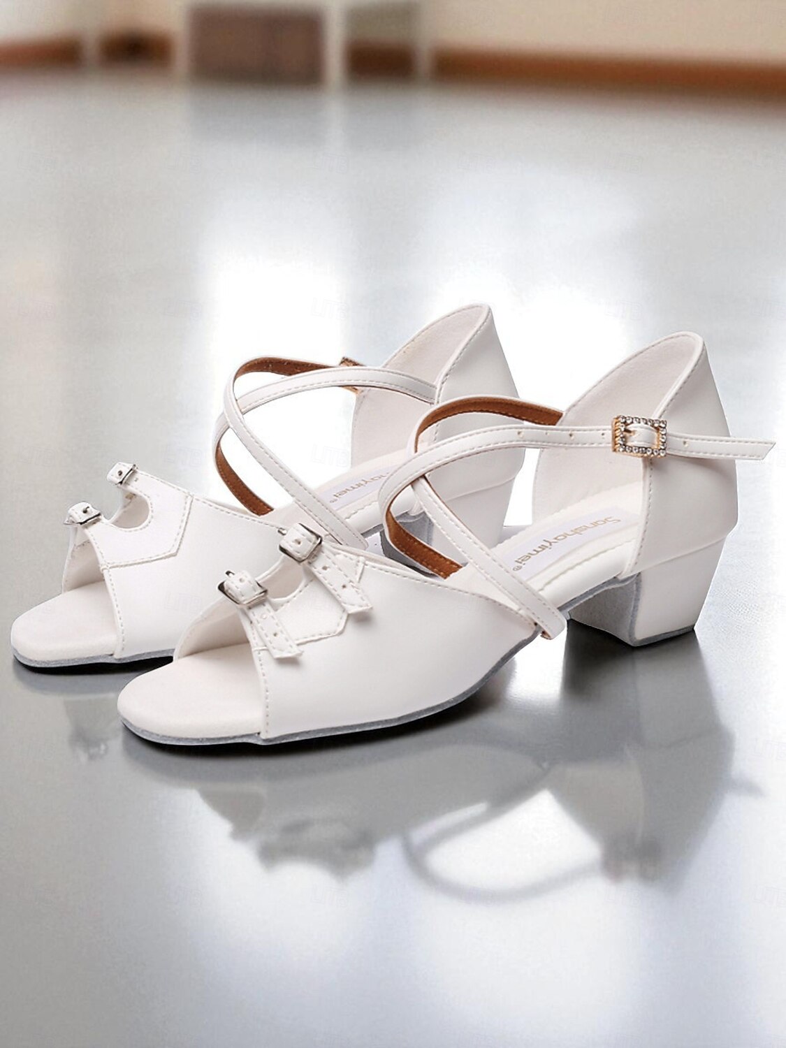 Chaussures de danse professionnelles pour filles et adolescentes - sandales d'entraînement latines blanches à bout ouvert avec motif nœud, bride de cheville réglable et talon bas, idéales pour de 2025 ? $32.99 –P1