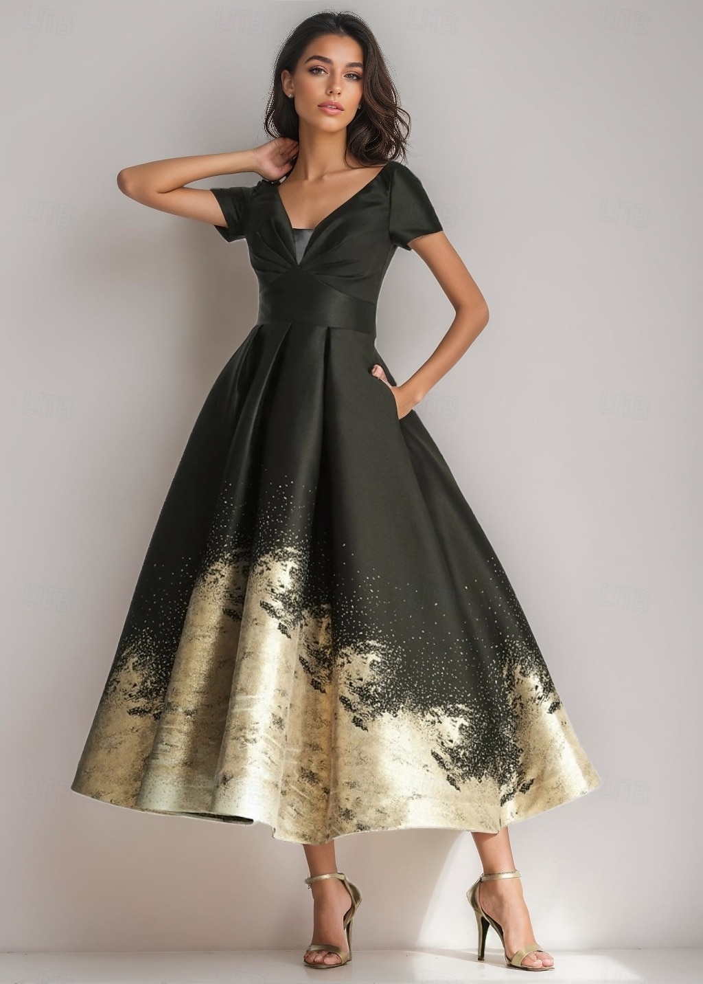 Schwarzes, goldenes A-Linien-Cocktailkleid, elegantes Kleid für formelle Hochzeiten, knöchellang, kurze Ärmel, V-Ausschnitt, Tasche, Satin mit Blumendruck 2025 2025 - $152.99 –P1