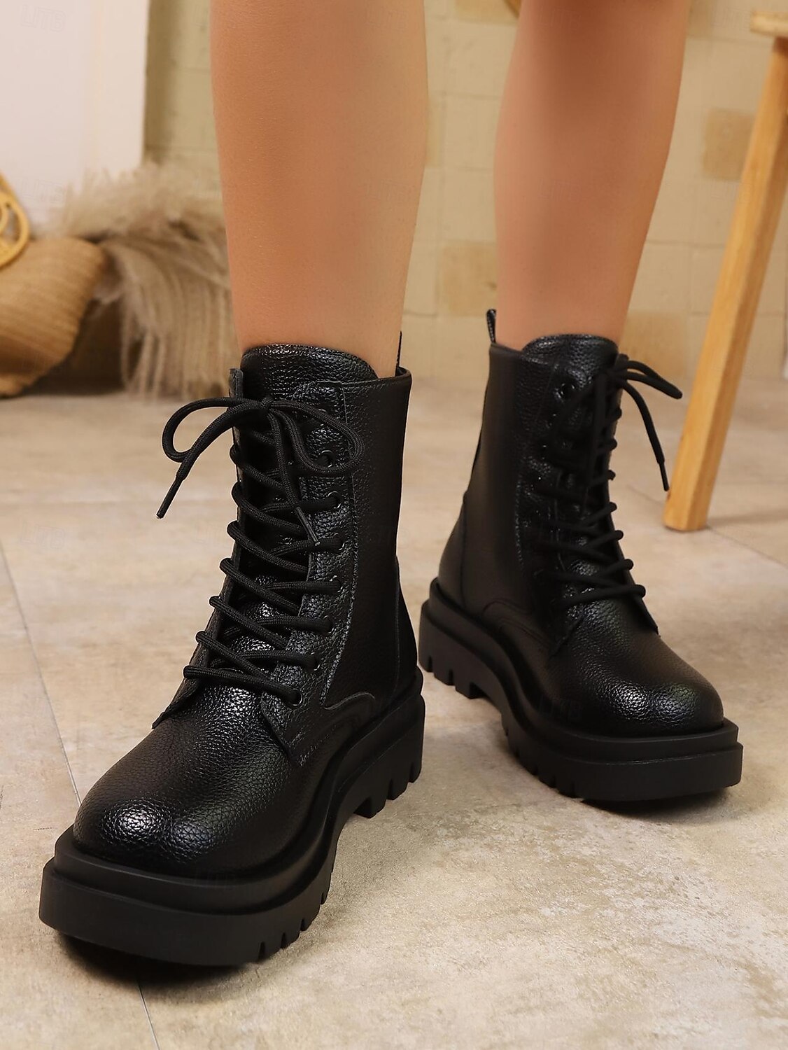 Mulheres Botas Botas sexy Diário Cadarço Sem Salto Ponta Redonda Casual Couro Sintético Com Cadarço Preto Dourado de 2025 por $32.99 –P6
