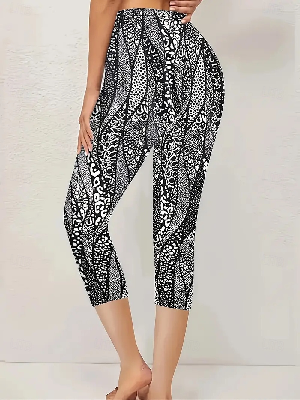 Dame Leggings Ferie Årgang Etnisk stil Capris Høy Midje Grafisk Abstrakt comfy Hurtigtørkende Pusteevne Elastisk Formell utendørs Feriereise Svart Sommer Vår Mager 2025 - $18.99 –P2