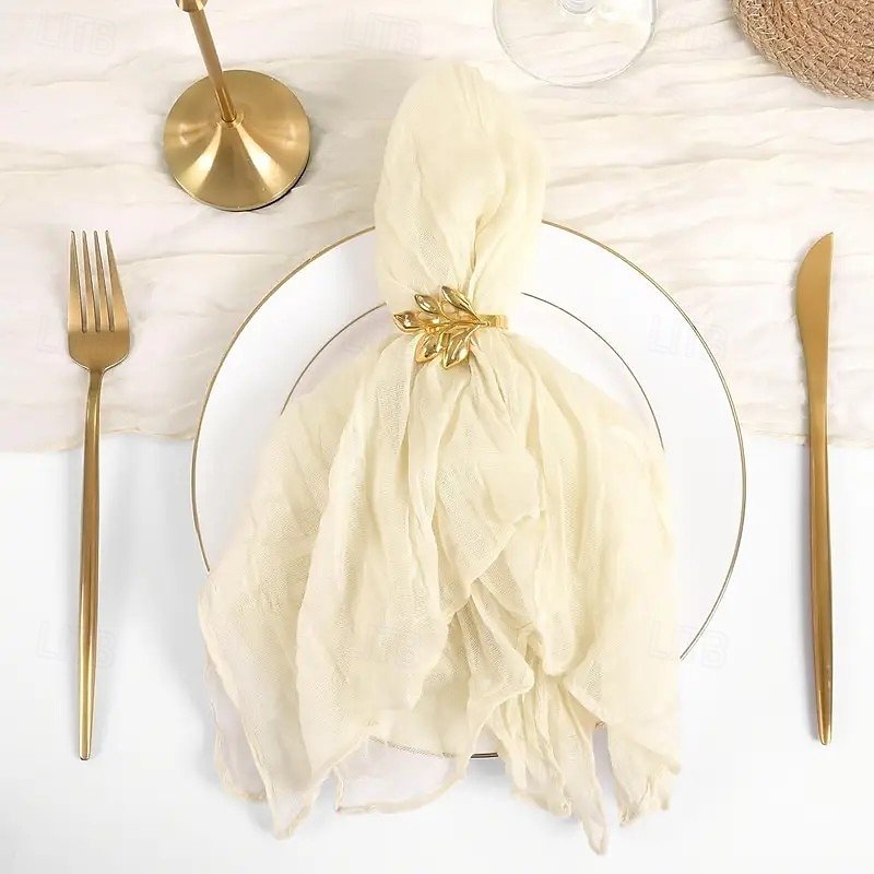 Lot de 10 serviettes en polyester de couleur unie, serviettes de table rectangulaires tissées de 20 x 20 pouces avec bordure élégante, parfaites pour la décoration de table de Noël, de vacances, de de 2025 ? $23.99 –P16