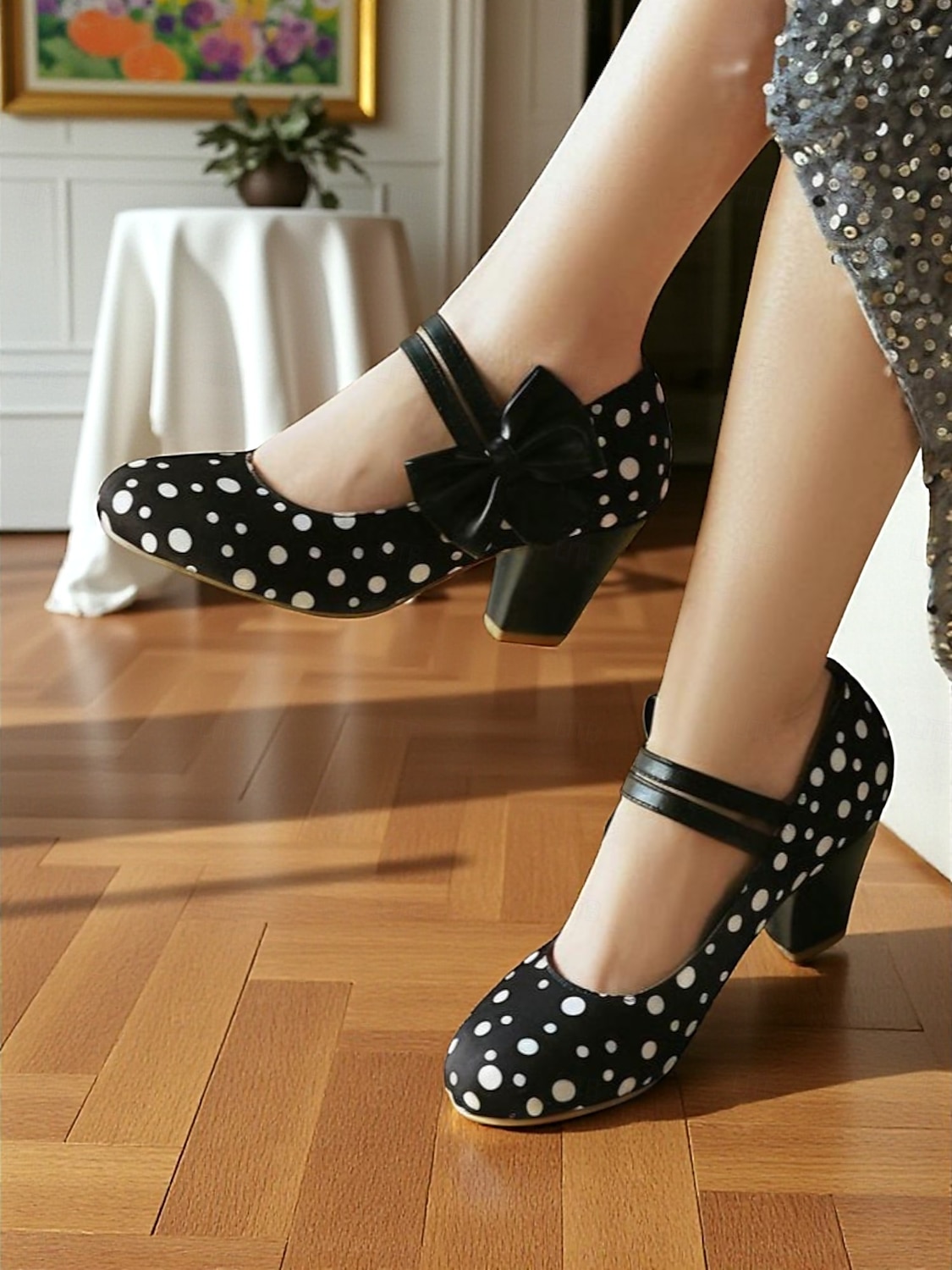 Escarpins Mary Jane roses à pois pour femmes des années 1950 – de jolis escarpins rétro à talons carrés et brides à nœud pour les fêtes, les goûters et les tenues d'inspiration vintage de 2025 ? $46.99 –P2