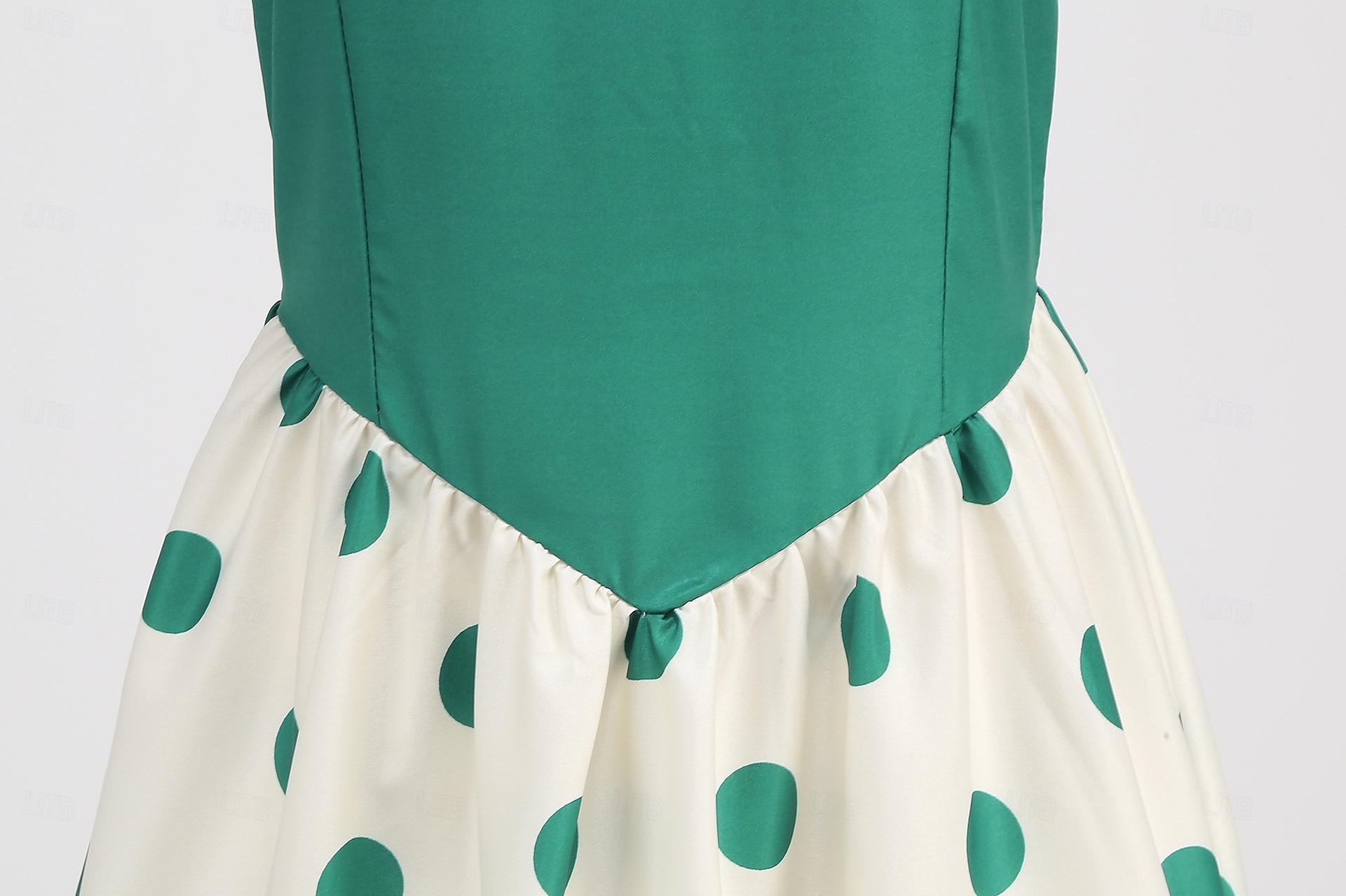 Rétro Vintage Années 1950 Rockabilly Midi Robe trapèze Robe Évasée Coupe ajustée et évasée À pois Femmes Halloween Carnaval Vacances Décontracté Quotidien Soirée à thème rétro Adultes Robe Printemps de 2025 ? $30.99 –P22