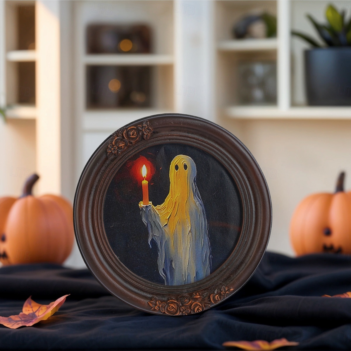 Halloween Resin Photo Frame Decor, Black and Brown Ghost Holding Candle Design, Round and Square Shapes for Home, Bedroom, Study, and Office Desktop Halloween Photo Display 2025 - $17.49 –P5