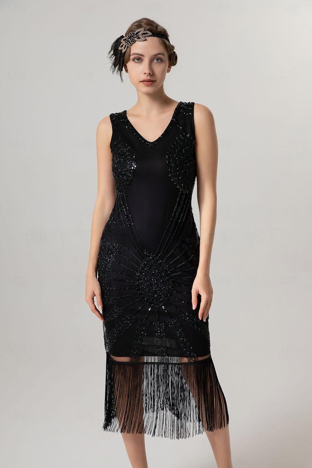 Rétro Vintage Années Folles Années 1920 Midi Robe Charleston Robe de cocktail Gatsby le Magnifique Fille Flapper Paillettes Frange Col en V Femmes Noël Halloween Carnaval Mariage Soirée Mascarade de 2025 ? $54.99 –P9