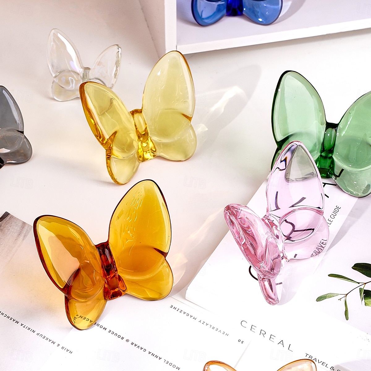 Kolorowa kryształowa figurka motyla, opalizująca szklana ozdoba do toaletki lub dekoracji stołu, przezroczysta rzeźba motyla na imprezę, uroczystość lub do domu 2026 - $11.99 –P9