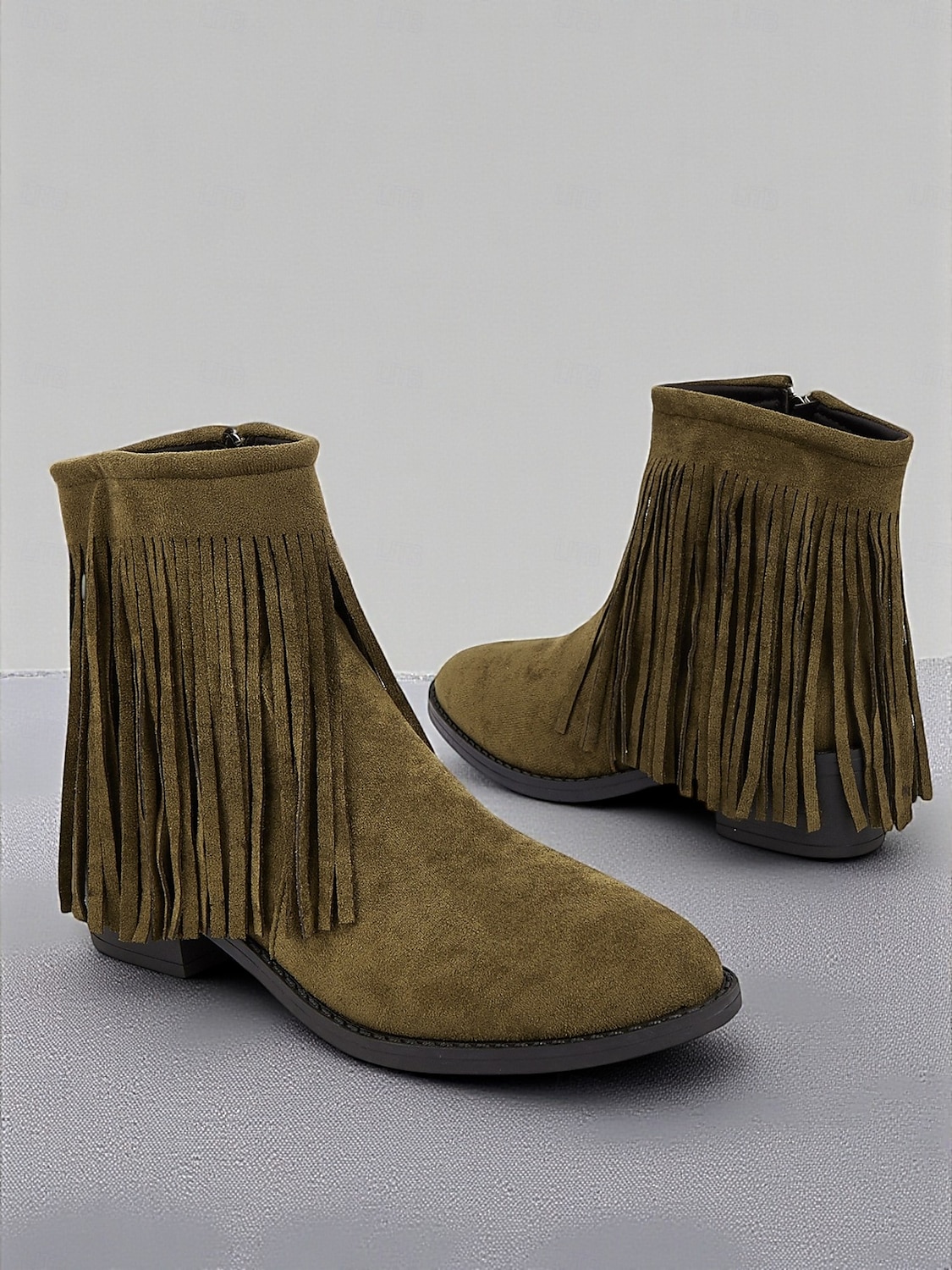 Botines de ante sintético con flecos para mujer: botas cortas de tacón bajo estilo western para looks de otoño, ropa urbana informal y eventos al aire libre. 2025 - $32.99 –P1