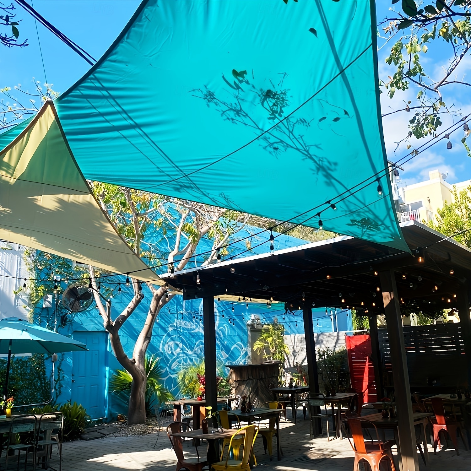 1 voile d'ombrage triangulaire d'extérieur résistant aux UV, utilisé pour les pavillons, les jardins, les piscines, bleu ciel de 2025 ? $32.99 –P8
