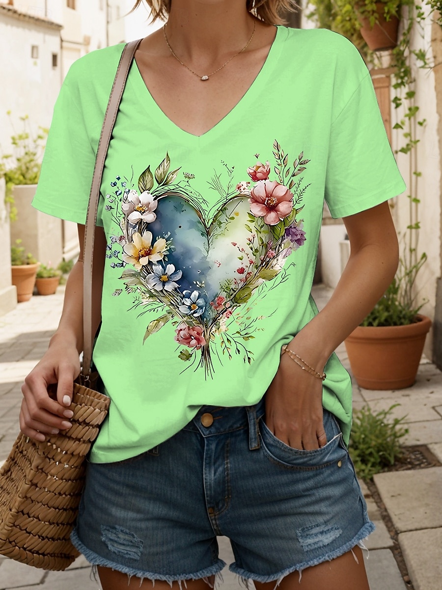 Femmes T-shirt Cœur Fleuri Graphique ancien Mode Hawaïen Manche Courte Col en V Hauts Réguliers Quotidien Sortir Week-end Imprimé Noir Blanche Jaune Rose Claire Bleu Été Printemps de 2025 ? $19.99 –P7