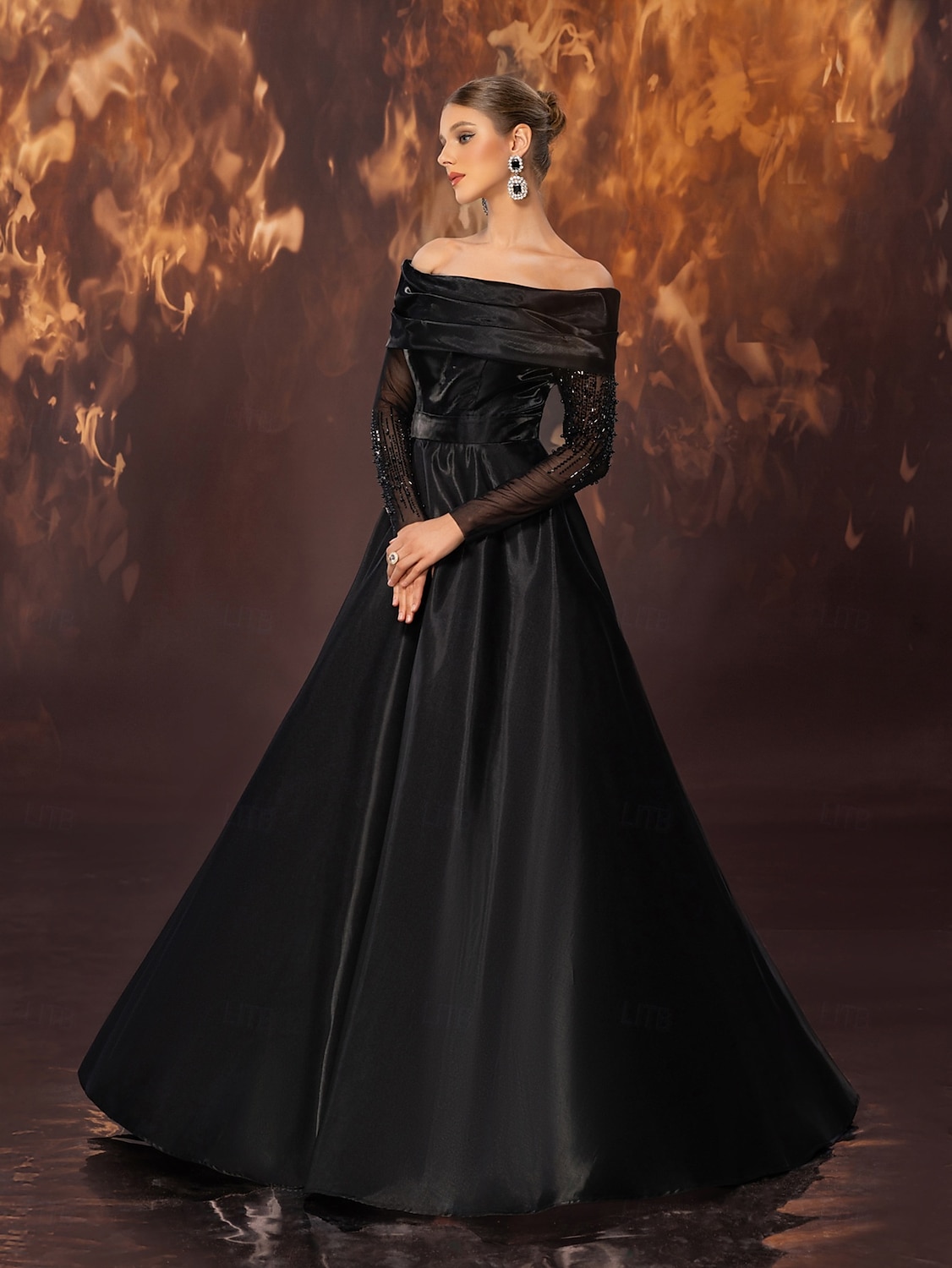 Rochie neagră de seară, linie A, elegantă, rochie formală de mireasă, lungime la podea, fără mâneci, umerii goi, satin elastic cu pliuri, dantelă și mărgele, 2025 2025 - $149.99 –P2