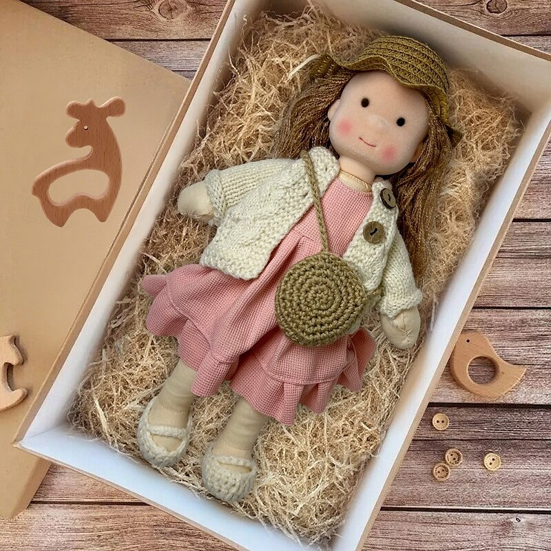 Poupée Waldorf faite à la main, bébé fille avec ensembles de vêtements - poupée en peluche douce de 11,8 pouces pour les tout-petits, cadeau de Noël idéal pour les enfants de 2025 ? $55.99 –P1